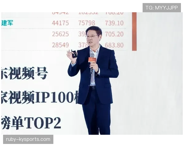吴向东家的冰箱里塞满蛋白粉,邻居以为他开健身房 吴向东家的冰箱里塞满蛋白粉,邻居以为他开健身房